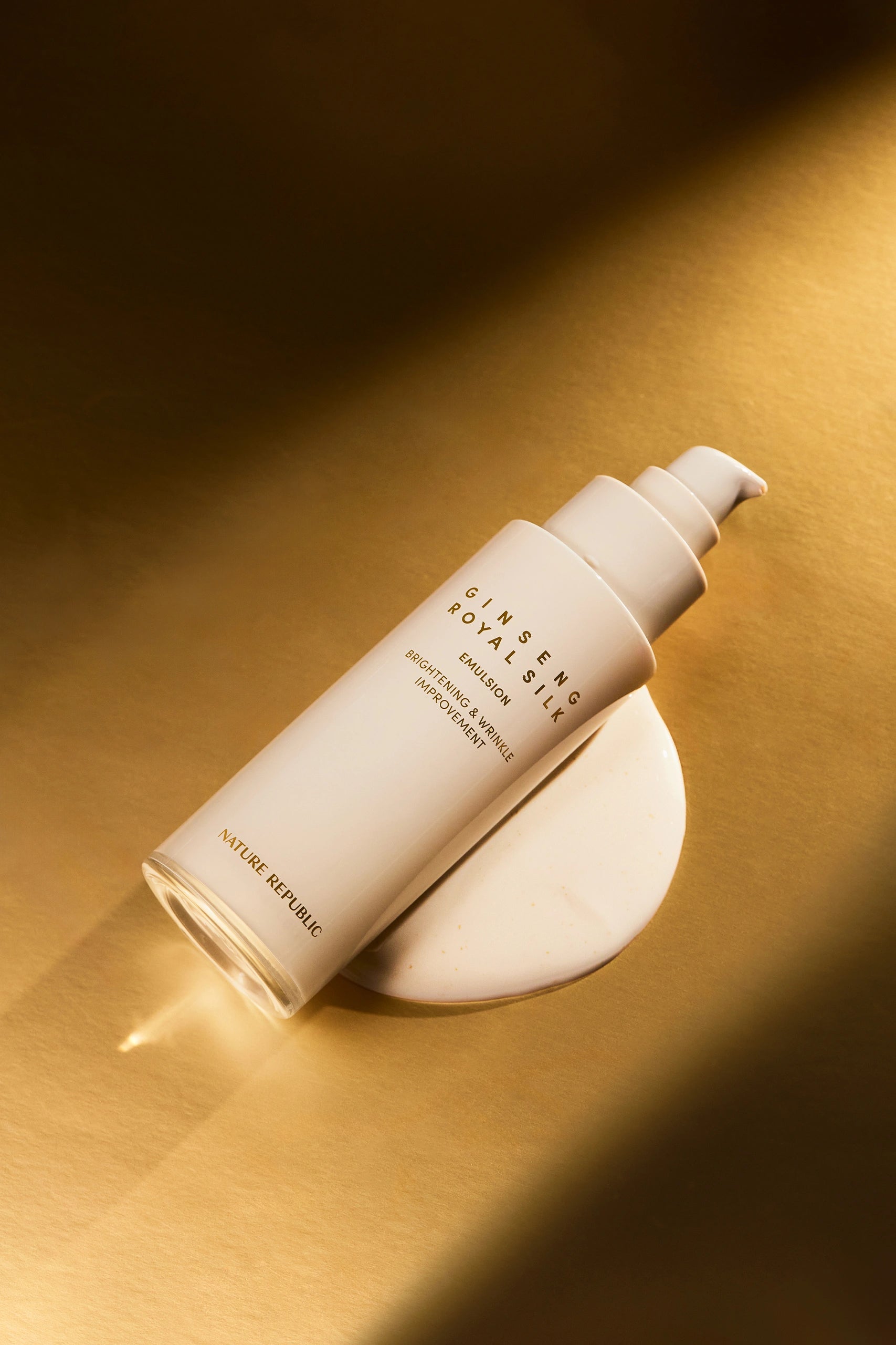 Ginseng Royal Silk Emulsion - Moisturizing emulsion with Ginseng and Gold particles