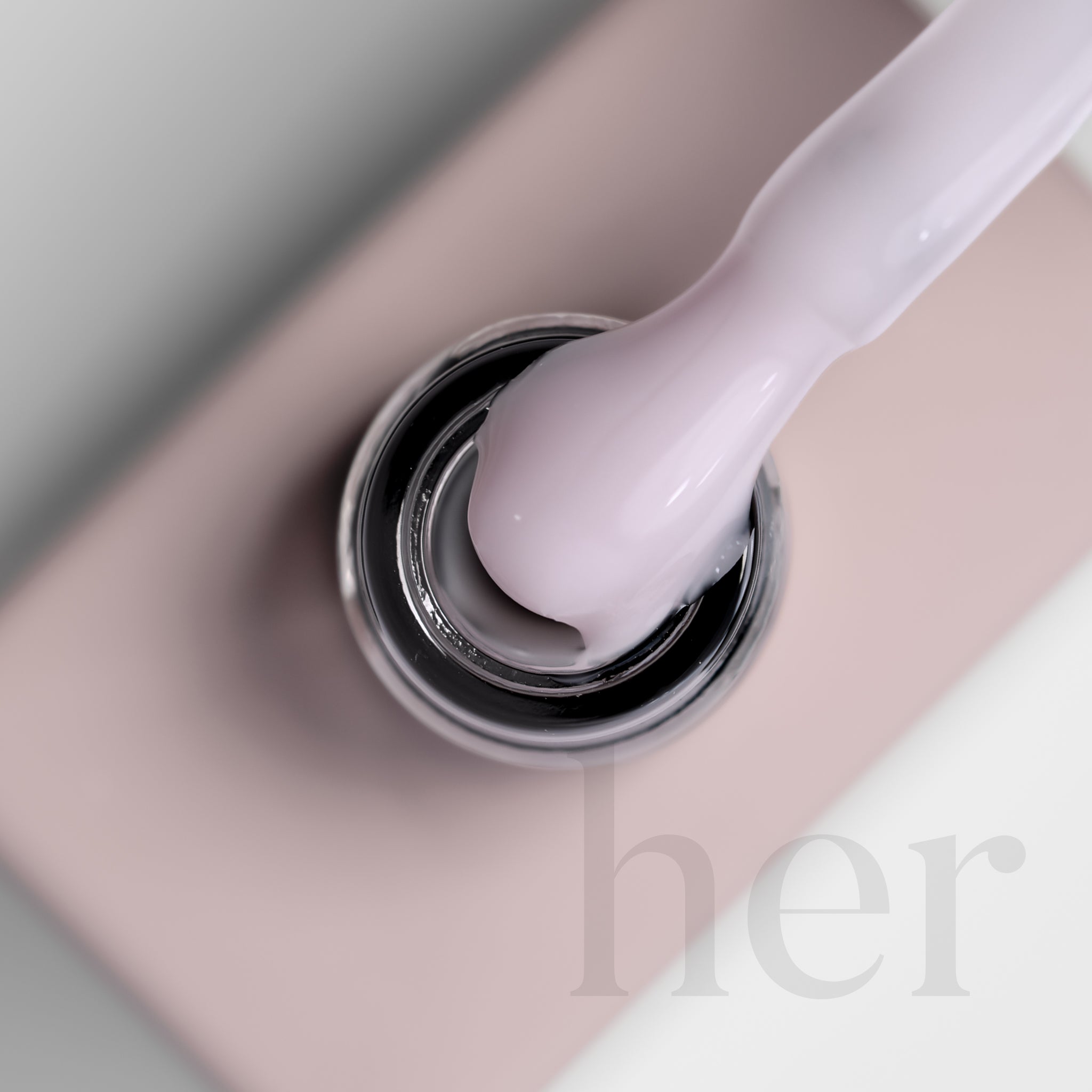 Rubber Base Coat HER ROYAL