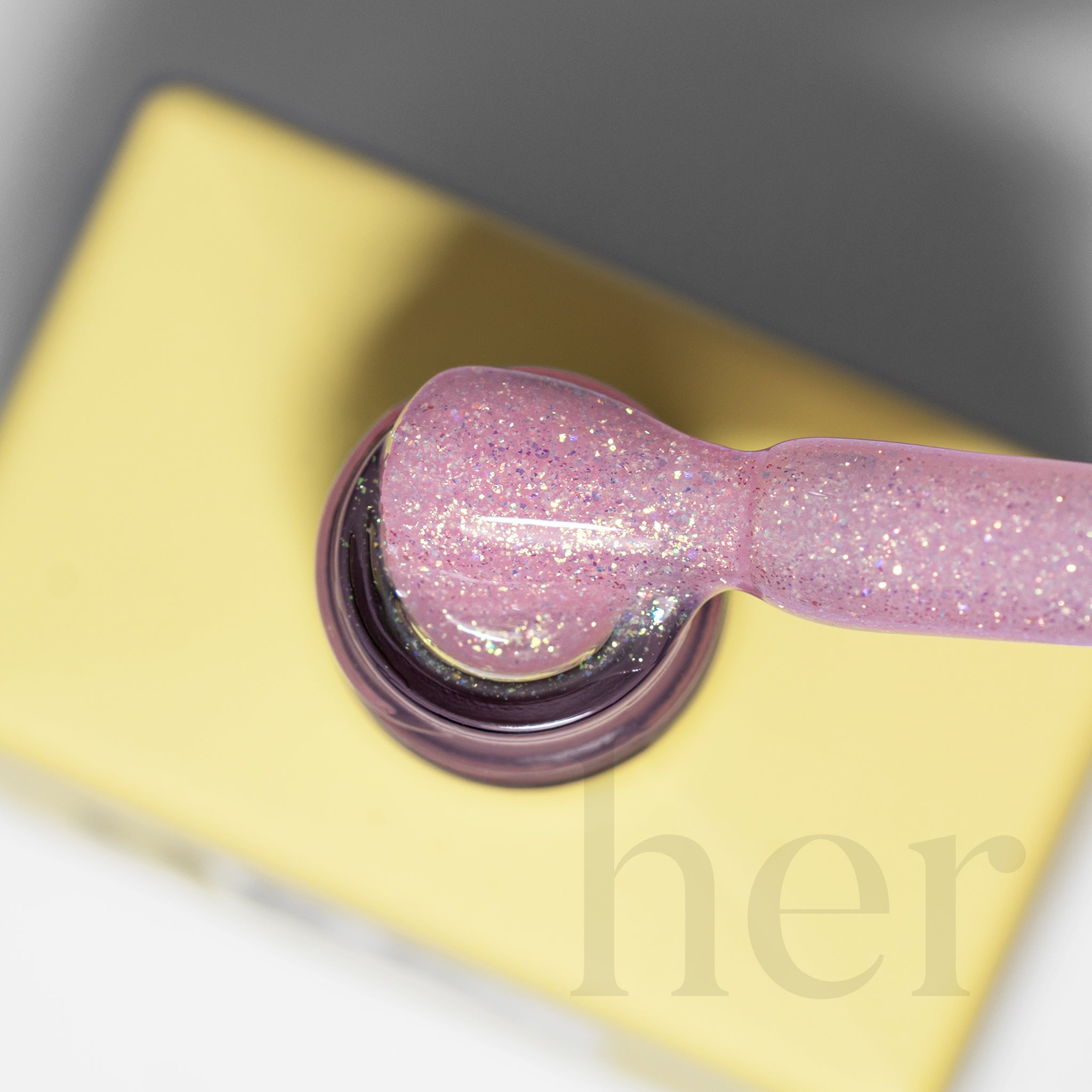 Rubber Base Coat HER - ALLURE - HER